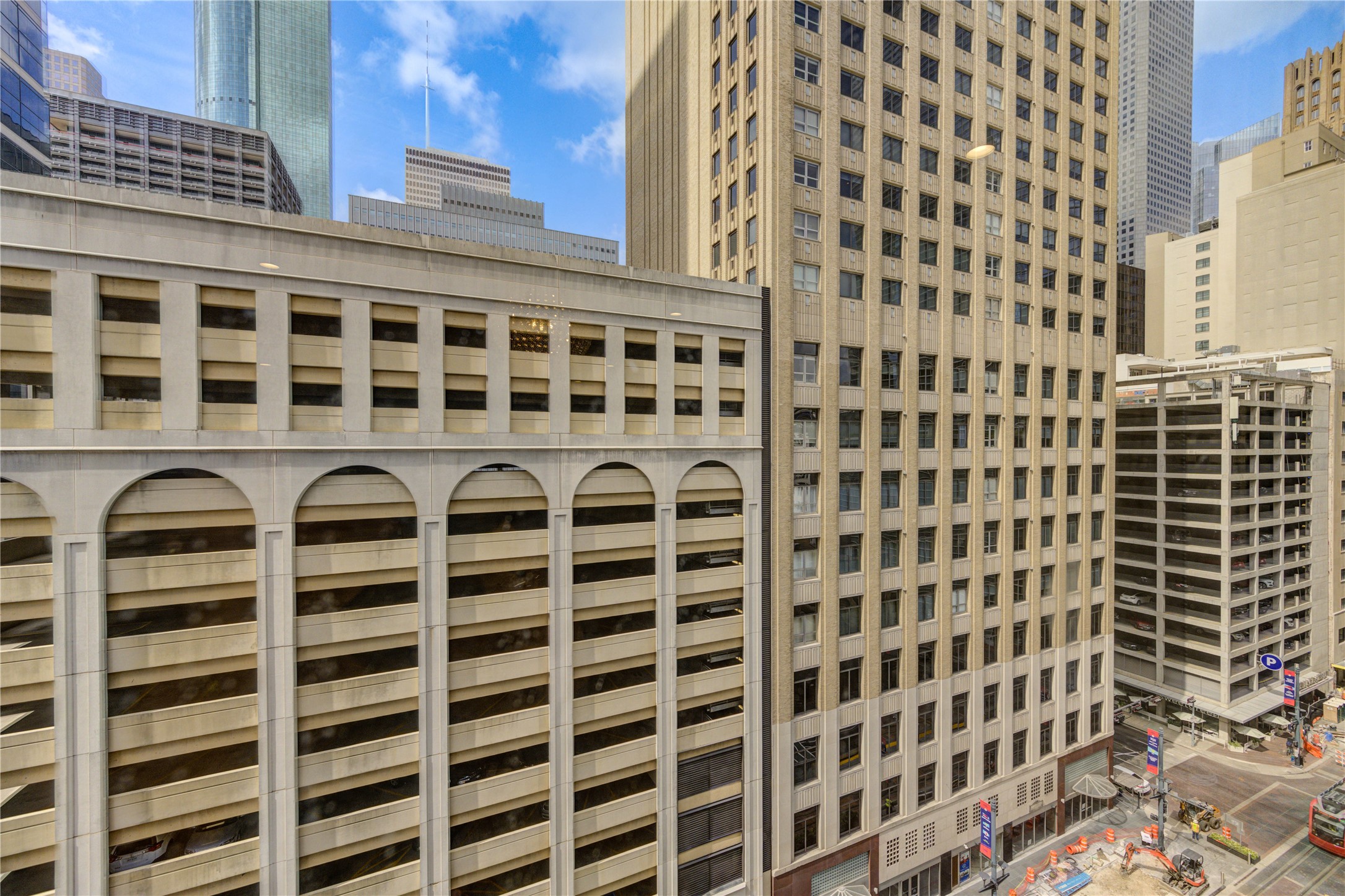 917 Main Street, Unit 1005 Houston, TX 77002 - Photo 29 of 32 View