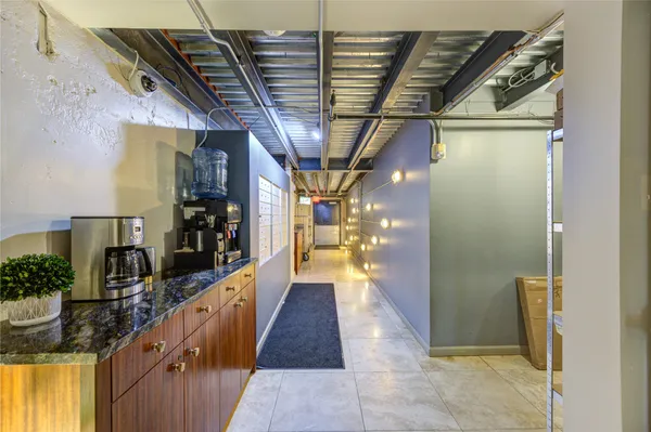 $2,500 | 917 Main Street, Unit 1005, Houston, TX 77002