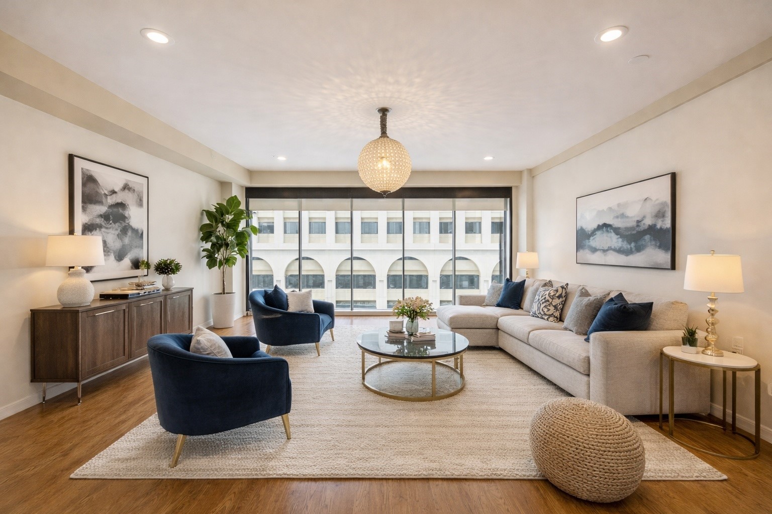 917 Main Street, Unit 1005 Houston, TX 77002 - Photo 9 of 32 Virtually Staged Living Room