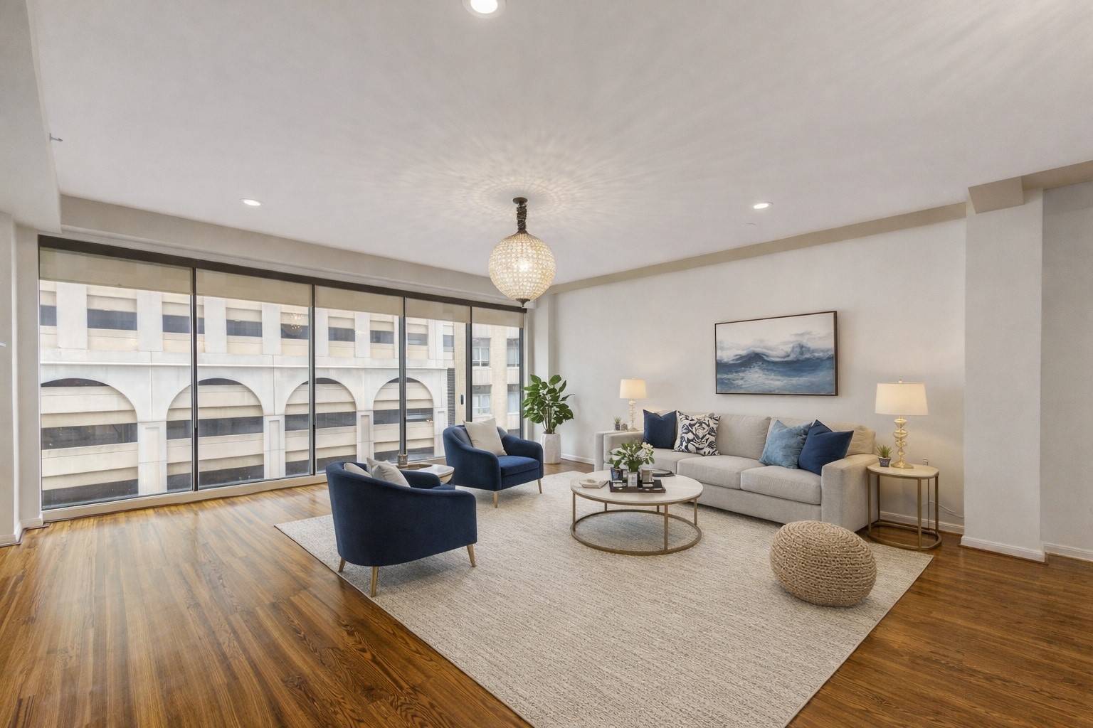 917 Main Street, Unit 1005 Houston, TX 77002 - Photo 10 of 32 Virtually Staged Living Room