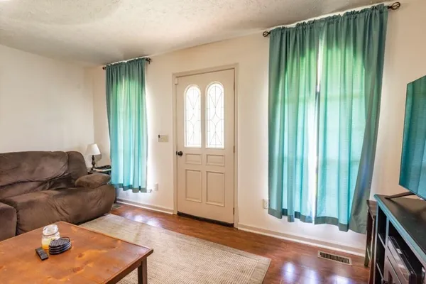 $299,900 | 501 Pin Hook Road, Spring City, TN 37381