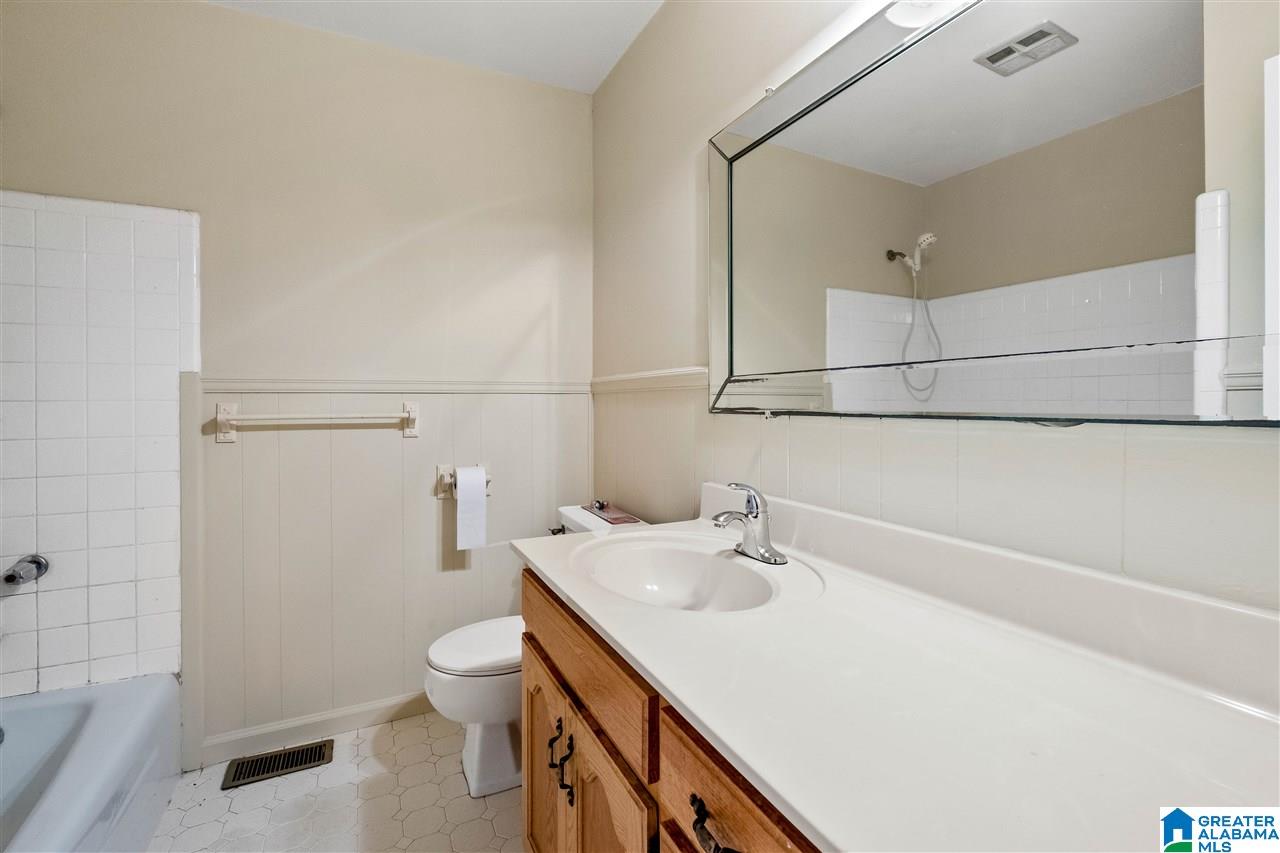 1708 Old Springville Road Center Point, AL 35215 - Photo 14 of 24