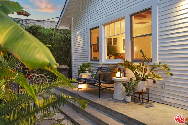 $10,500 | 1510 Electric Avenue, Venice, CA 90291