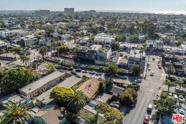 $10,500 | 1510 Electric Avenue, Venice, CA 90291