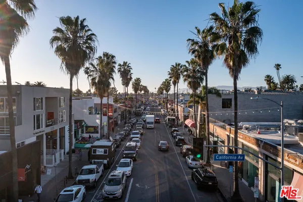 $10,500 | 1510 Electric Avenue, Venice, CA 90291