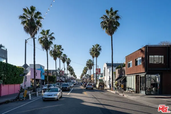 $10,500 | 1510 Electric Avenue, Venice, CA 90291