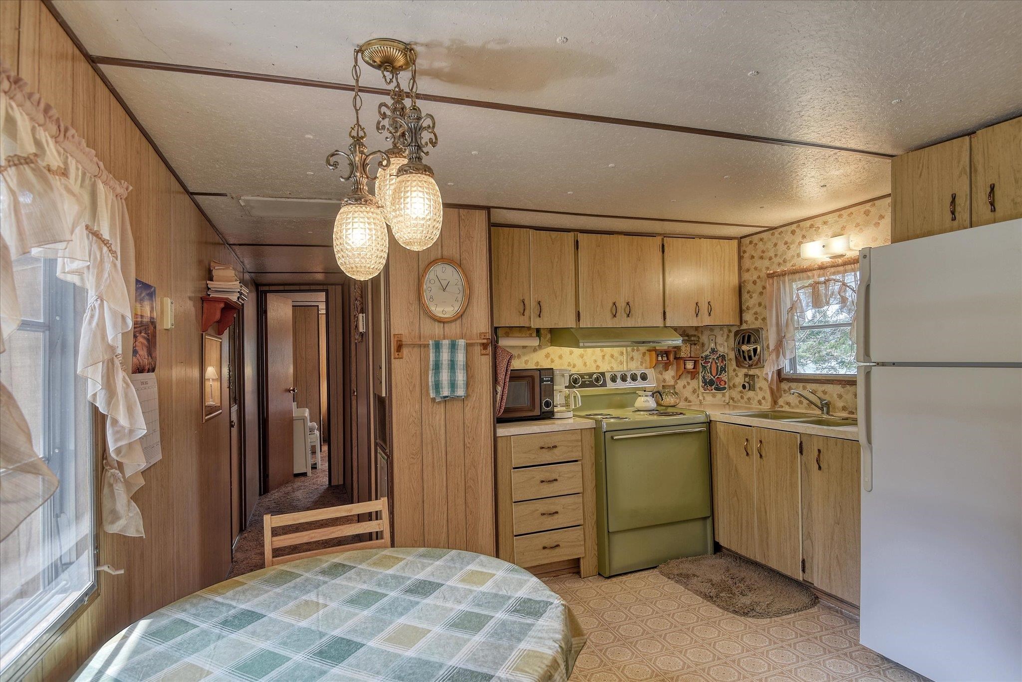 442 Levitch Road Newport, WA 99156 - Photo 11 of 50