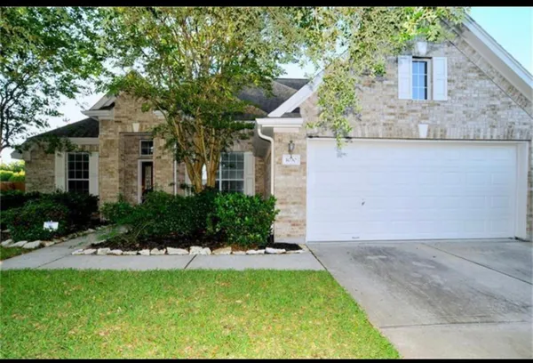$2,750 | 1030 Walnut Pointe, League City, TX 77573