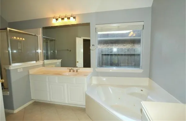 $2,750 | 1030 Walnut Pointe, League City, TX 77573