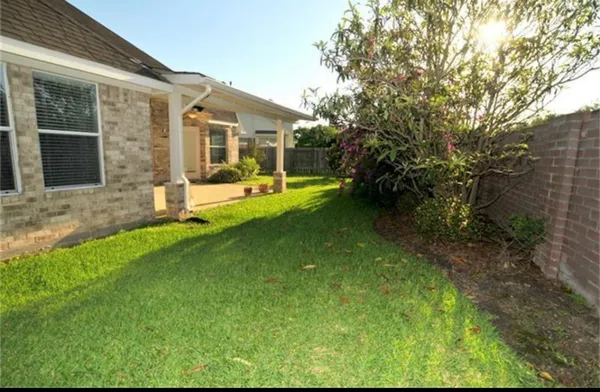 $2,750 | 1030 Walnut Pointe, League City, TX 77573