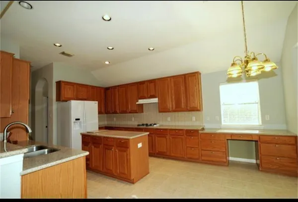 $2,750 | 1030 Walnut Pointe, League City, TX 77573