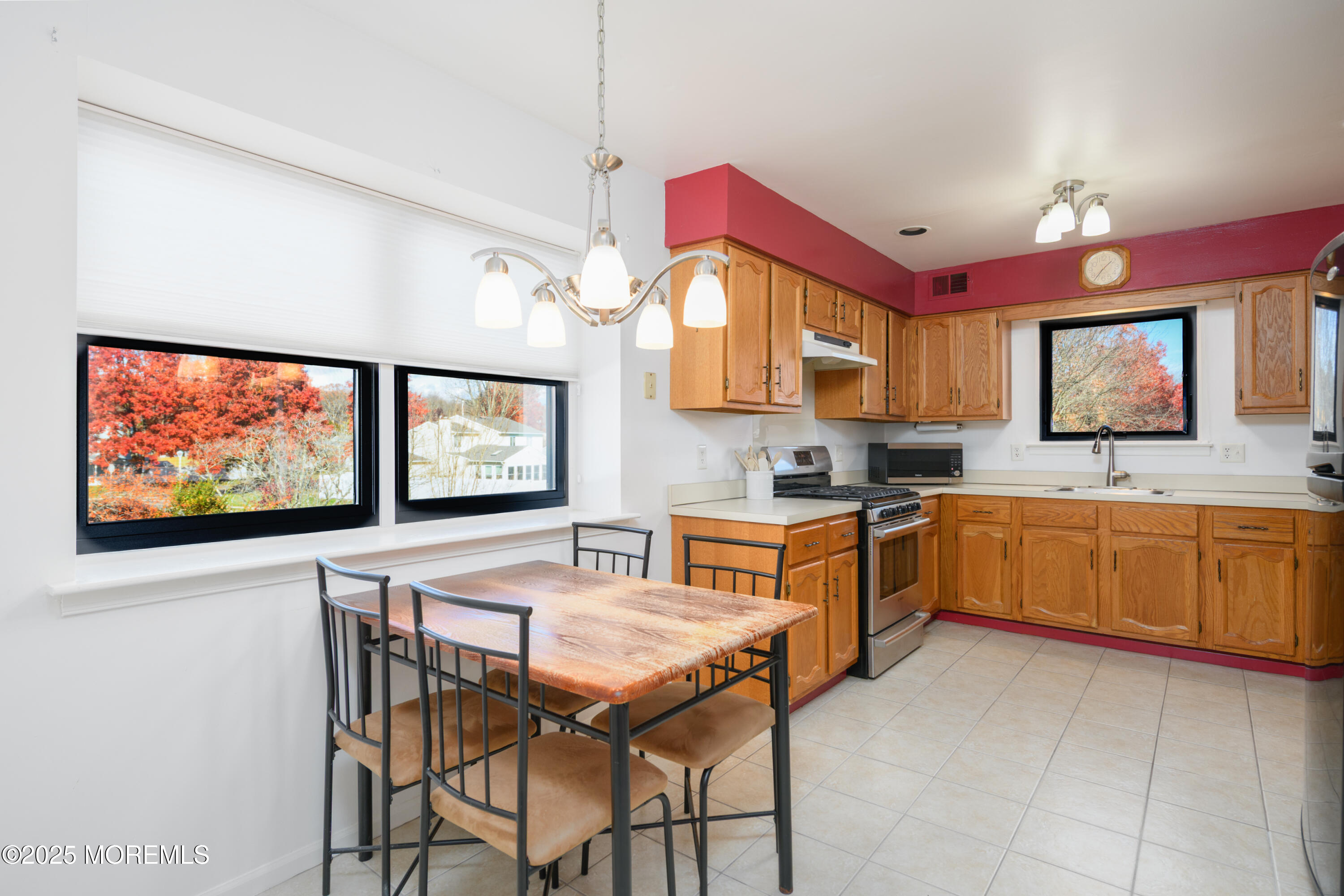 85 Starlight Road Howell, NJ 07731 - Photo 8 of 37 BAP_0374-Edit