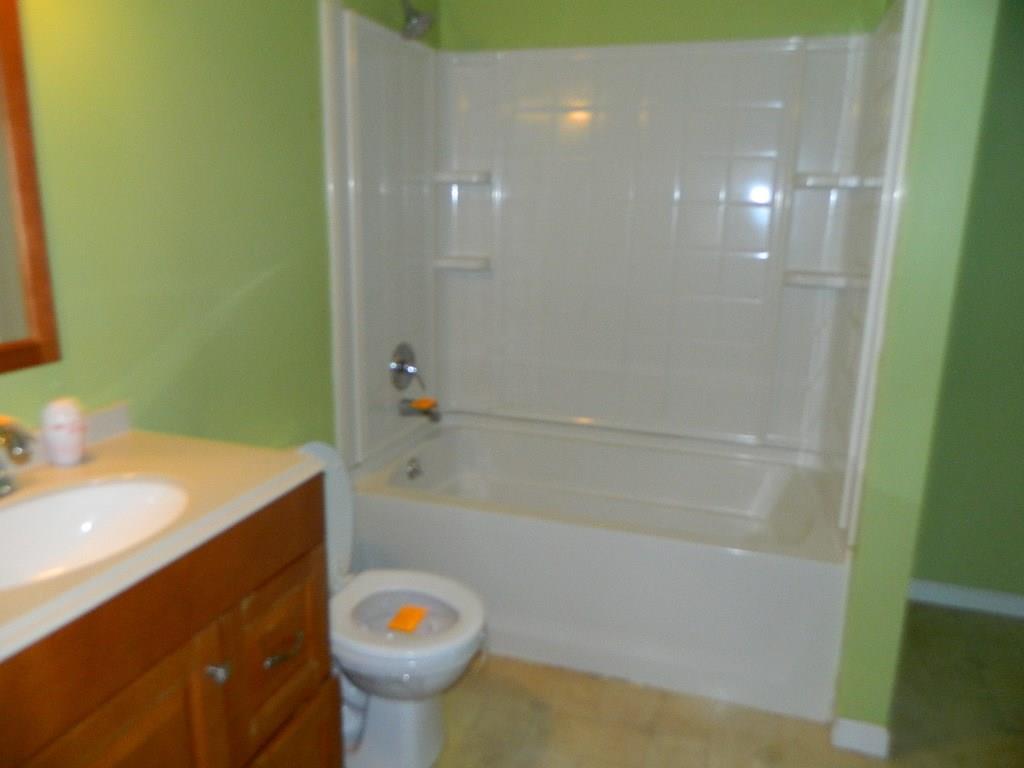 829 East Southern Avenue Springfield, OH 45505 - Photo 8 of 12