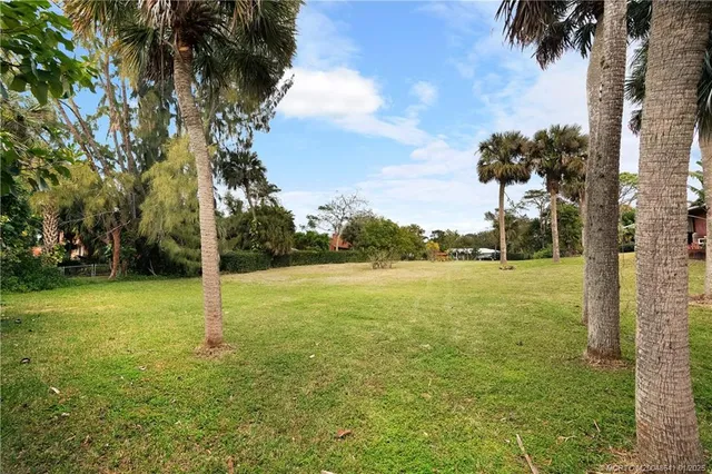 $900,000 | 0 Southeast Anchorage Drive, Stuart, FL 34997