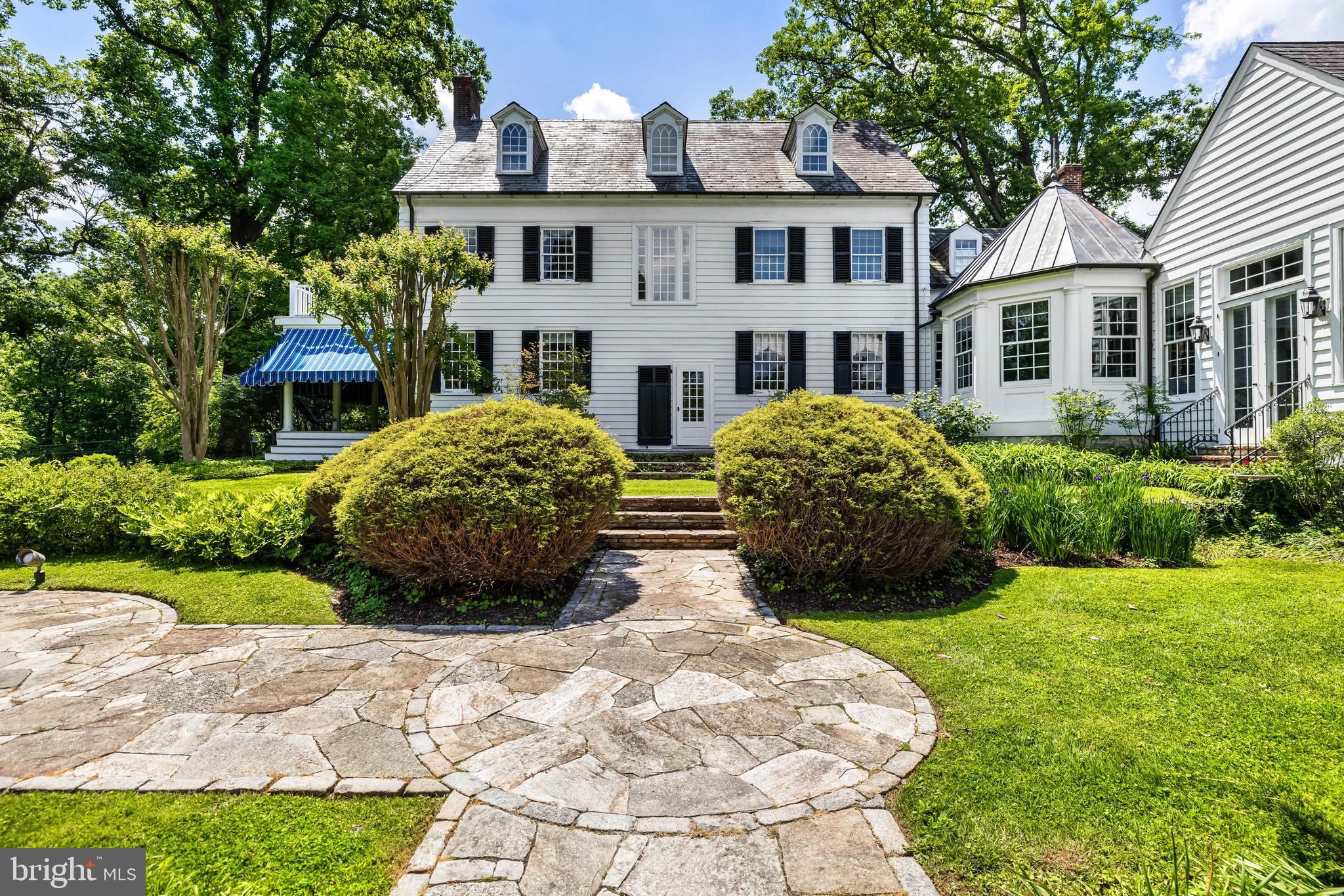 508 Hampton Lane Baltimore, MD 21286 - Photo 69 of 74 a view of house with garden