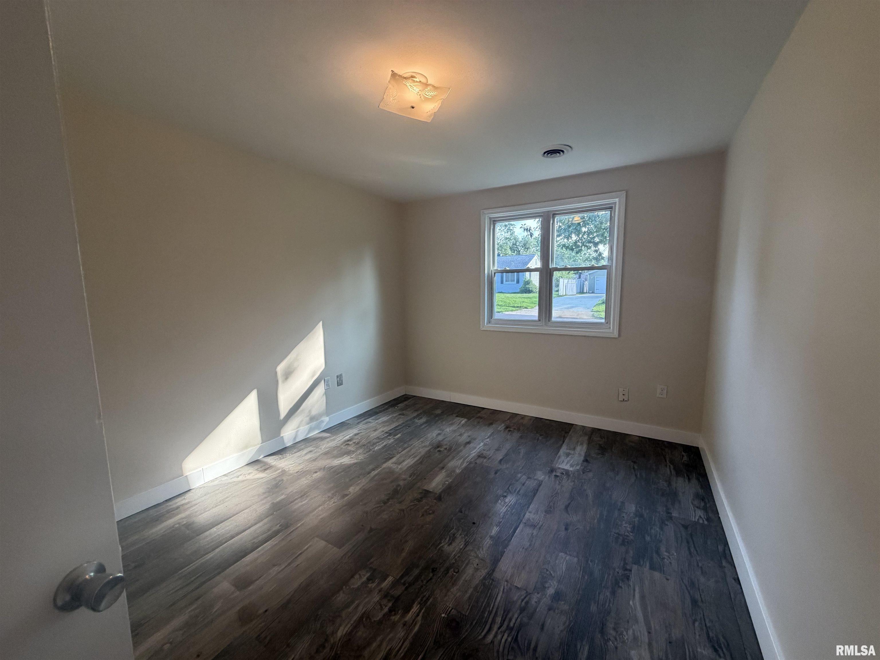 405 Grant Road Marquette Heights, IL 61554 - Photo 44 of 46