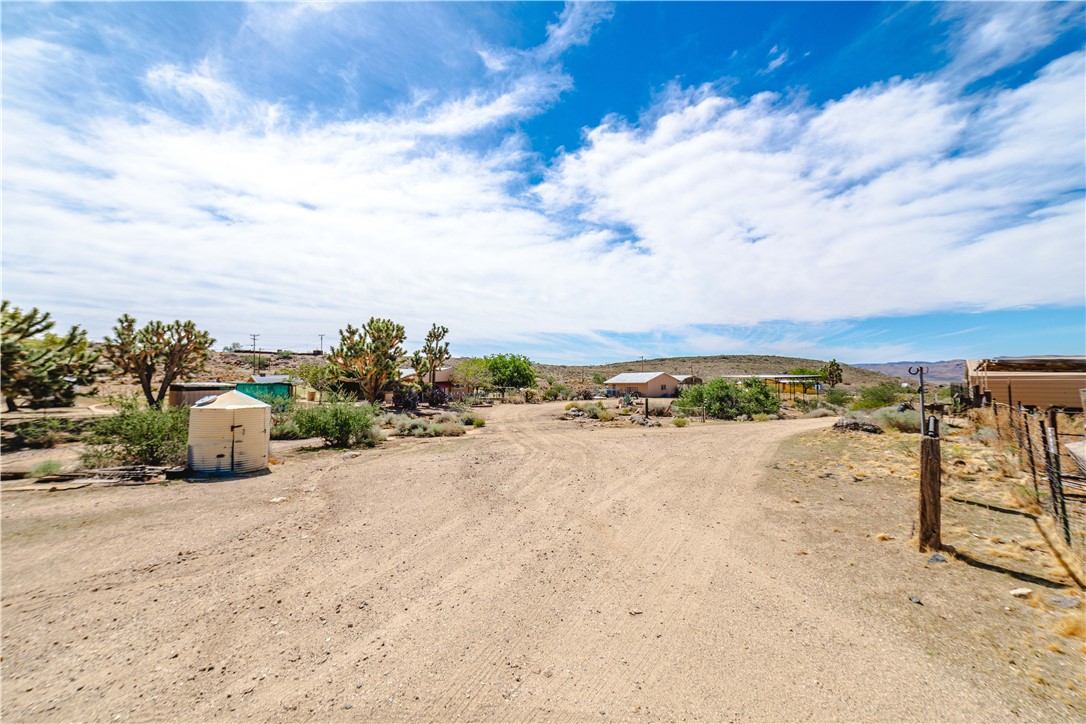 9769 North Rose Quartz Road Chloride, AZ 86431 - Photo 15 of 91 Community