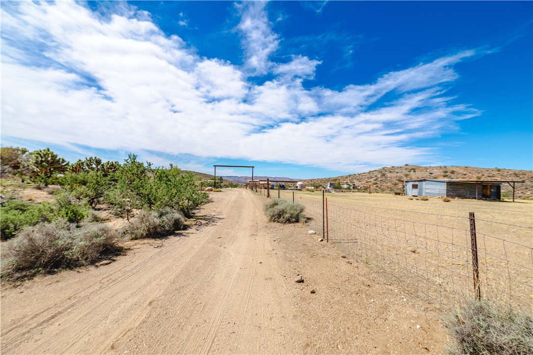 9769 North Rose Quartz Road Chloride, AZ 86431 - Photo 17 of 91 Community