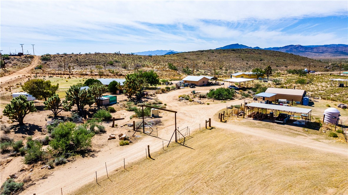 9769 North Rose Quartz Road Chloride, AZ 86431 - Photo 23 of 91 a view of city and mountain