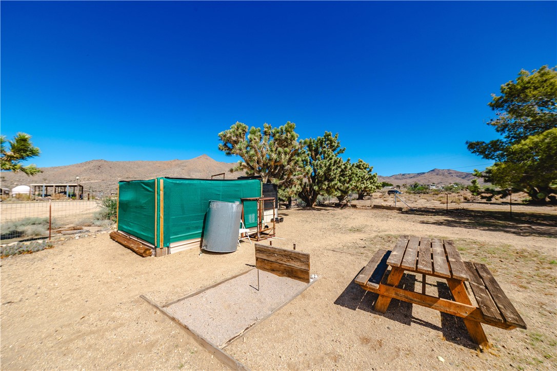 9769 North Rose Quartz Road Chloride, AZ 86431 - Photo 43 of 91 Patio