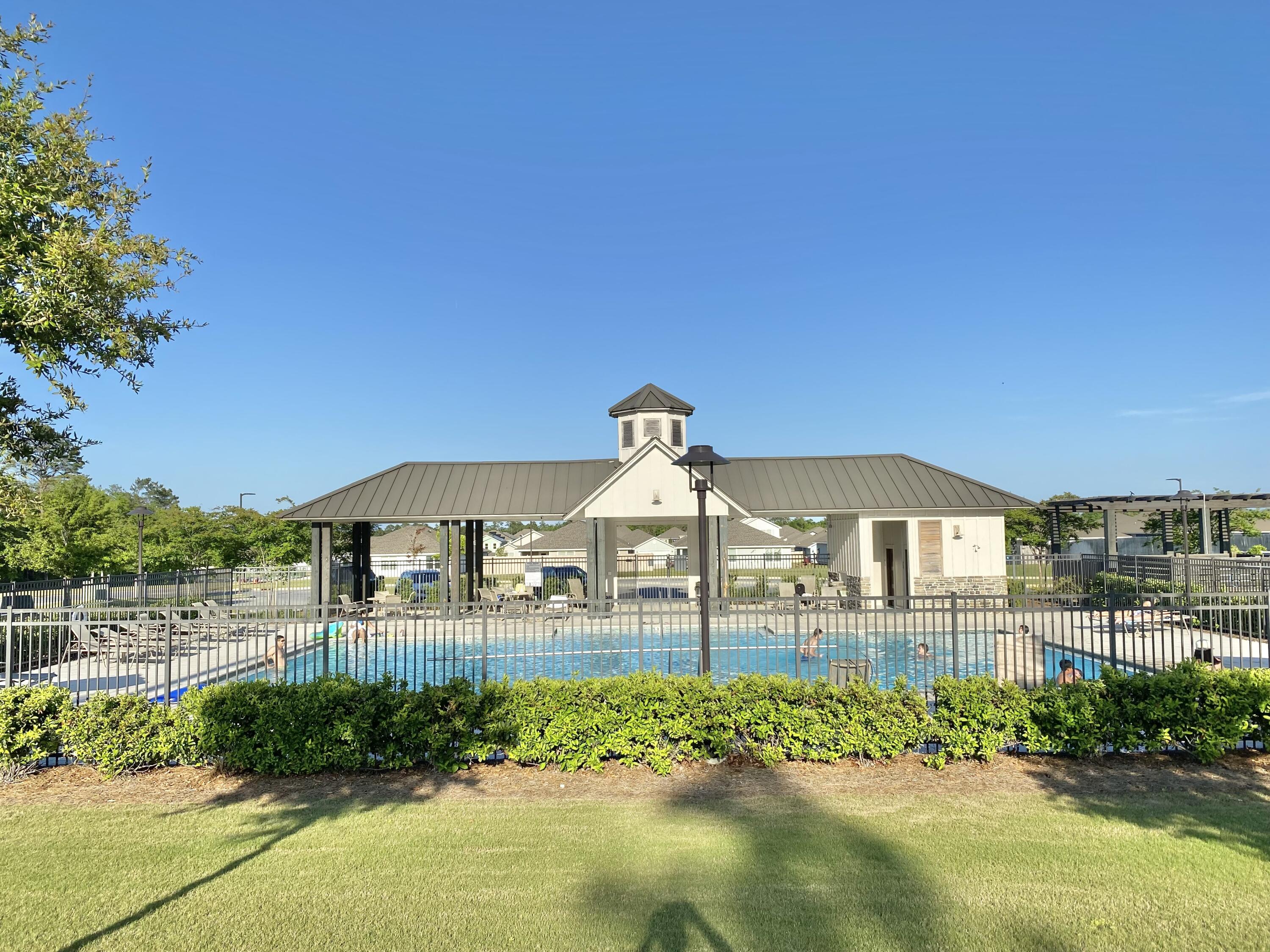 337 Flounder Street Crestview, FL 32539 - Photo 5 of 53 IMG_0274