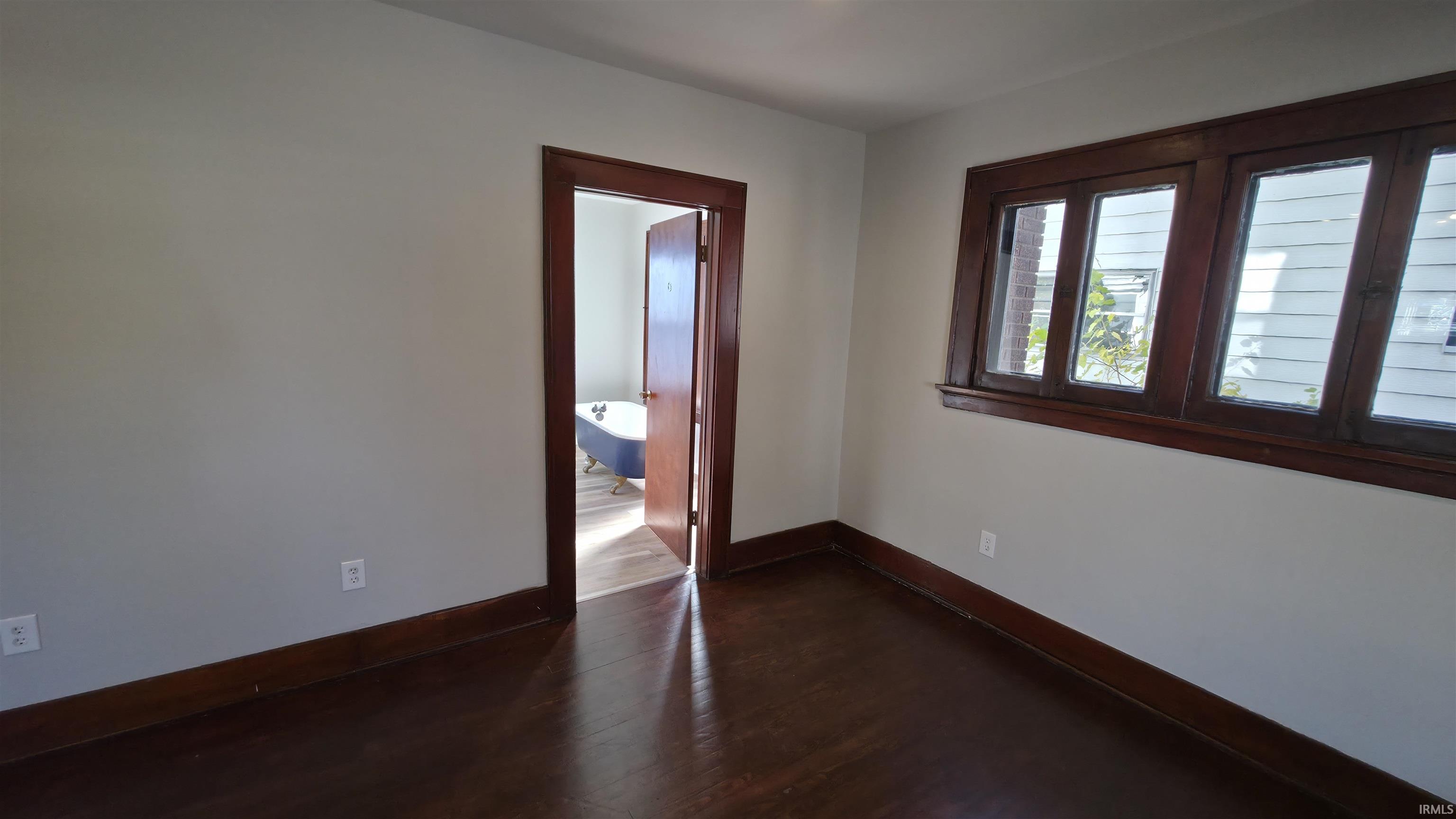 3017 South Clinton Street Fort Wayne, IN 46806 - Photo 11 of 21