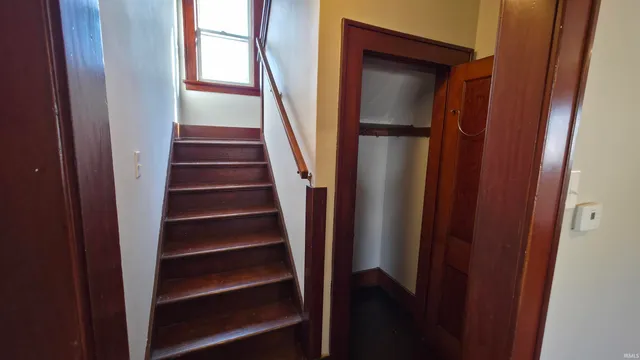 $189,999 | 3017 South Clinton Street, Fort Wayne, IN 46806