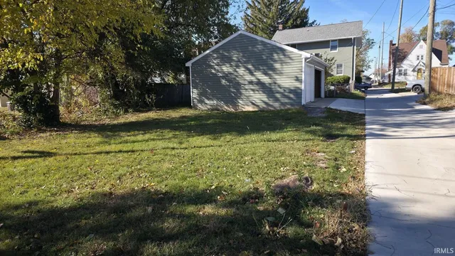 $189,999 | 3017 South Clinton Street, Fort Wayne, IN 46806