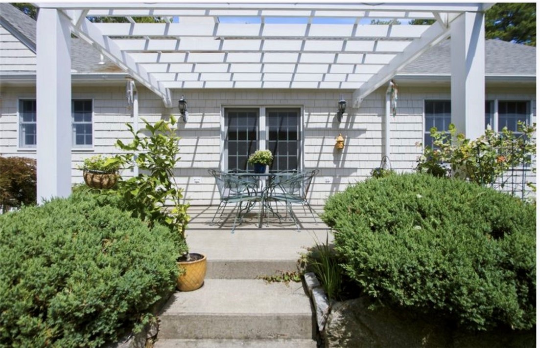 99 Sunderland Road Exeter, RI 02822 - Photo 4 of 40 Gallery Image 4