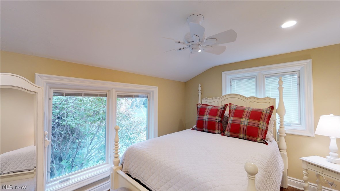 4484 East Cliff Road Port Clinton, OH 43452 - Photo 16 of 19 Gallery Image 16