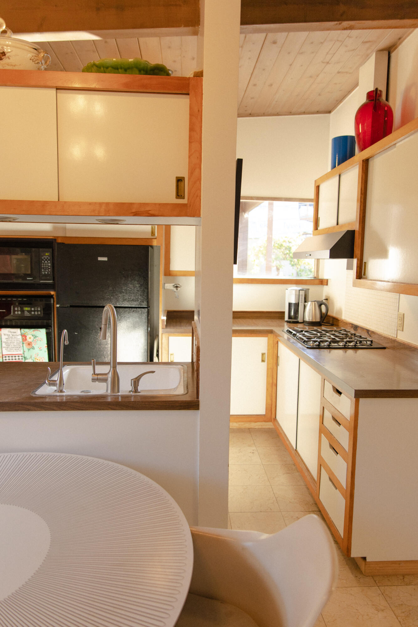 3201 Beach Club Road Carpinteria, CA 93013 - Photo 24 of 42 maia-54