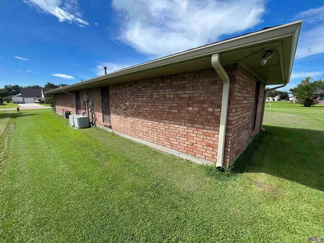 $285,000 | 107 Corral Way Drive, Bourg, LA 70343