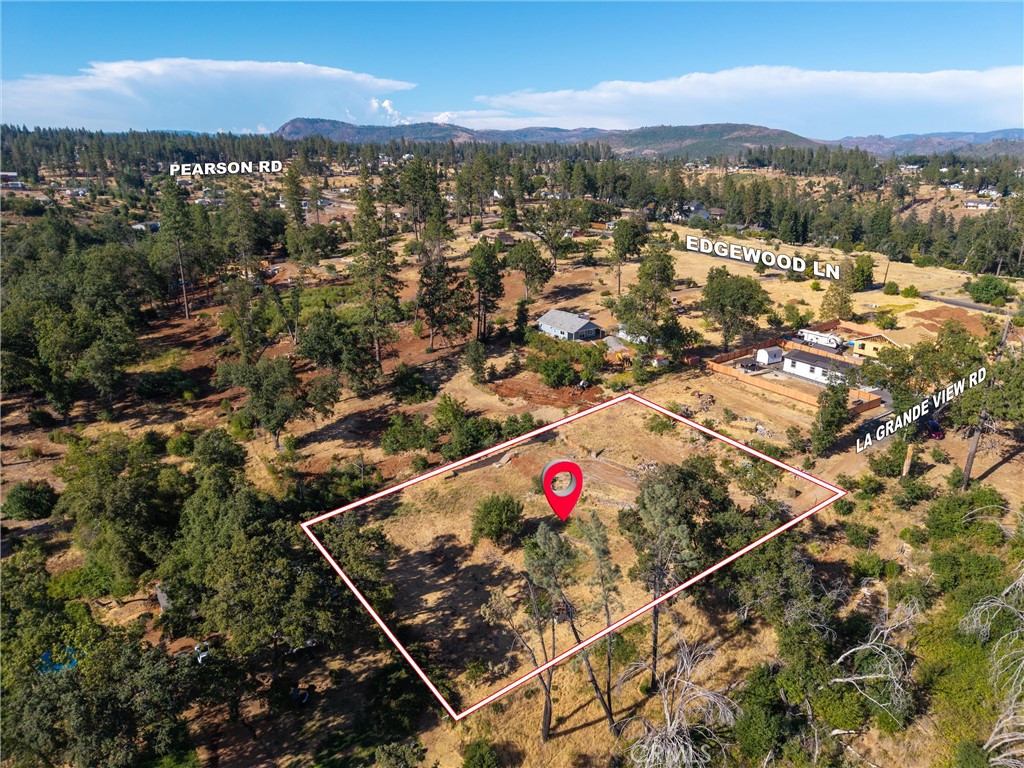 1557 La Grand View Road Paradise, CA 95969 - Photo 30 of 34 view of city and mountain