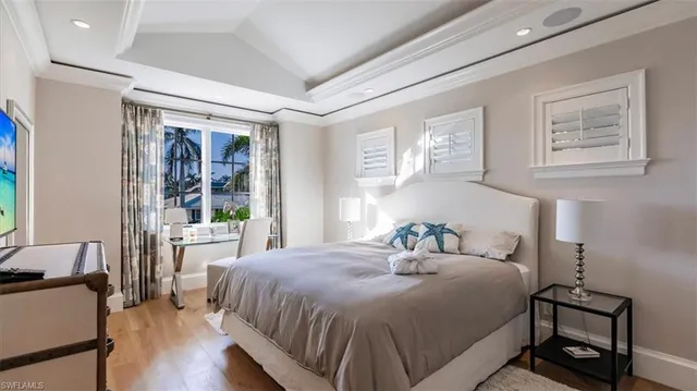 $9,750,000 | 1935 7th Street South, Naples, FL 34102