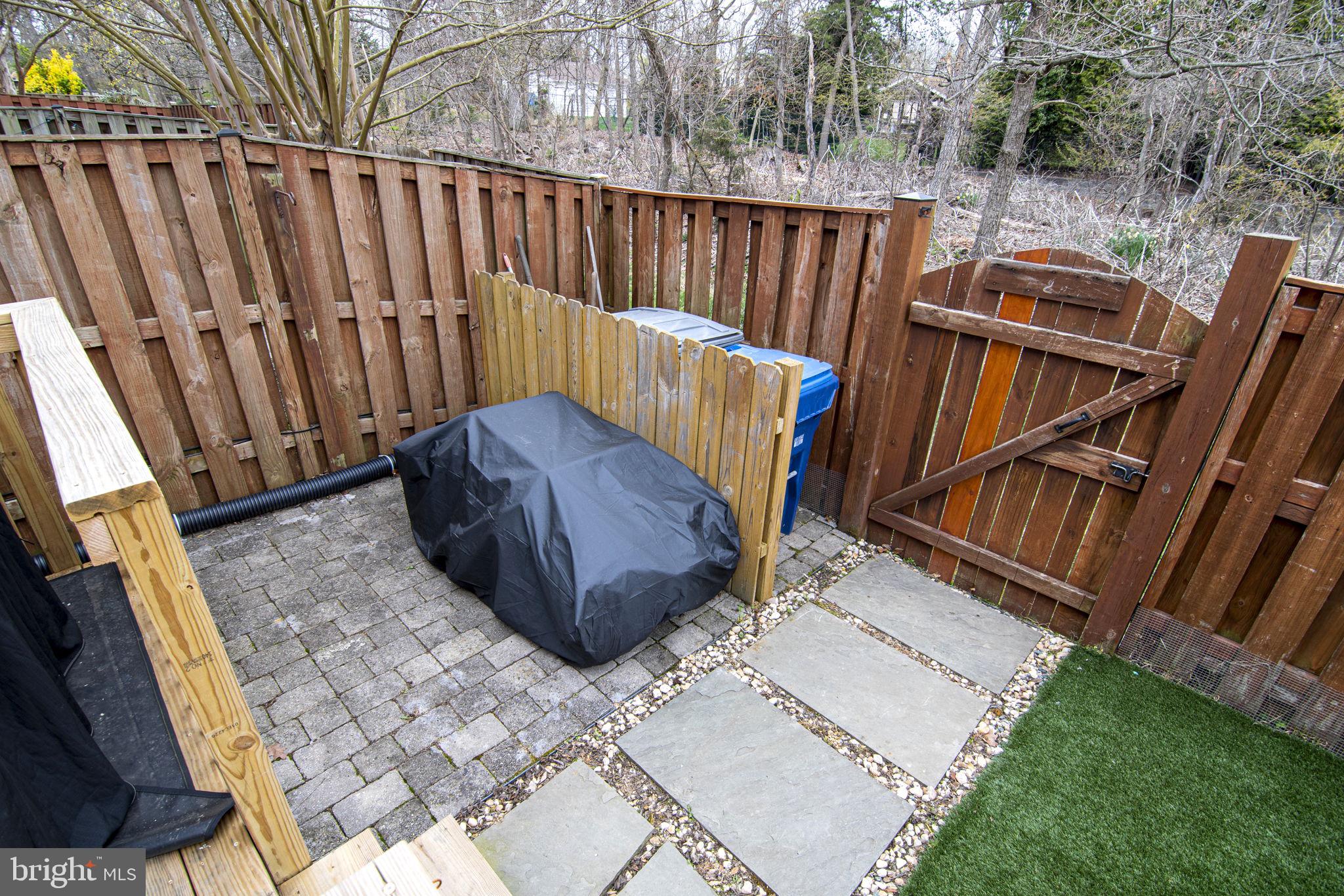 5646 Ridge View Drive Alexandria, VA 22310 - Photo 48 of 54 Fenced-In Yard