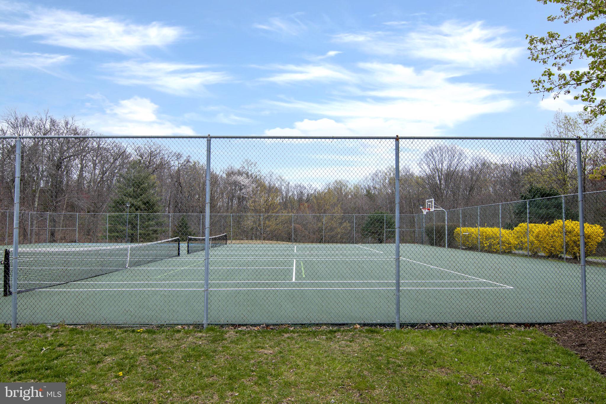 5646 Ridge View Drive Alexandria, VA 22310 - Photo 52 of 54 Community Amenities