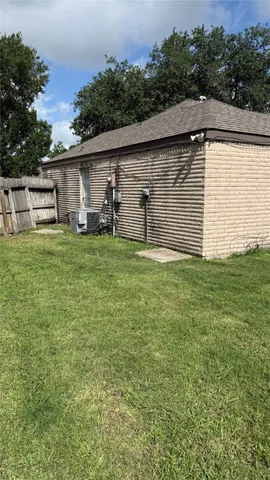 $1,899 | 15115 Corona Del Mar Drive, Houston, TX 77083