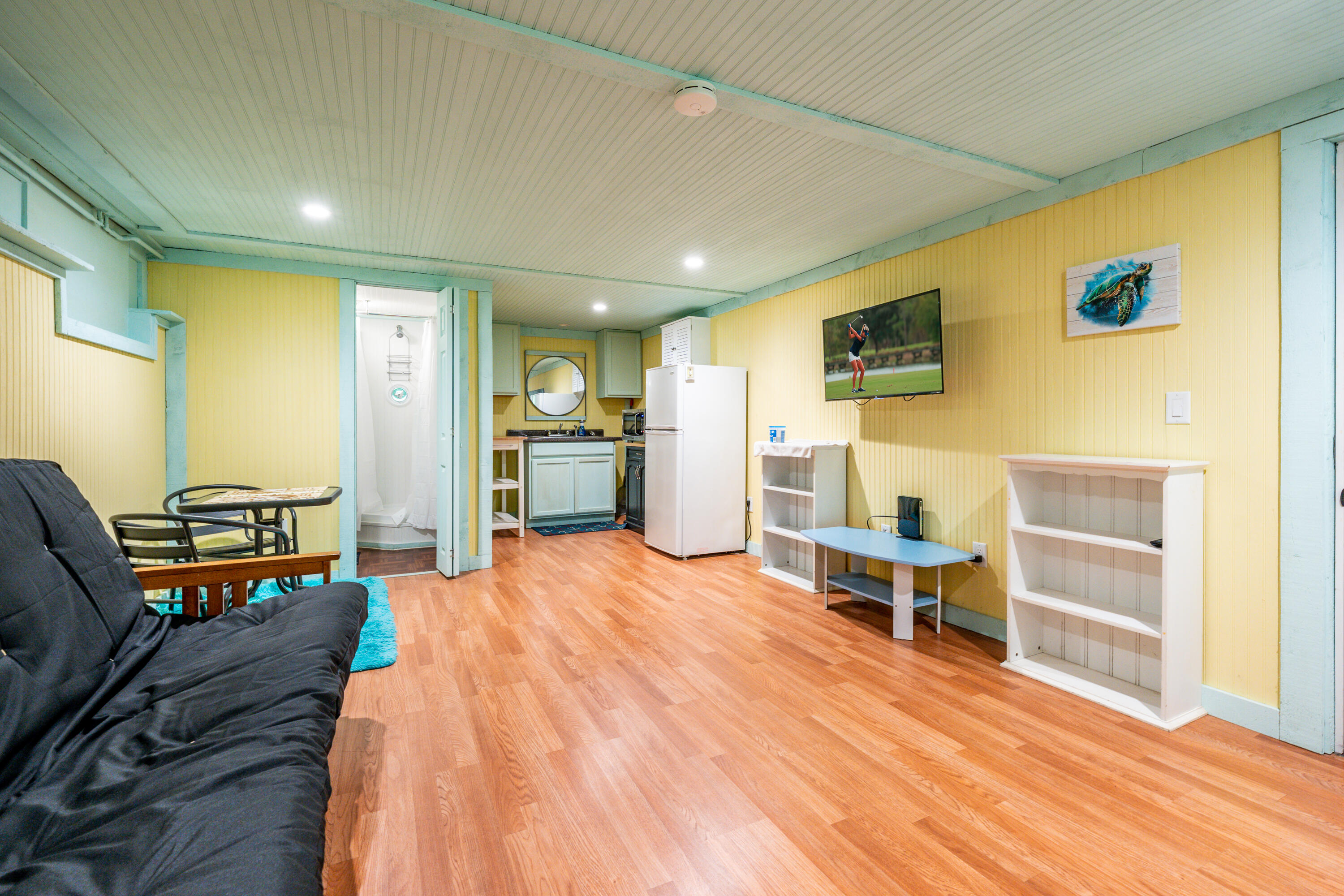 40 Seabrook Road Hyannis, MA 02601 - Photo 20 of 45 a bed room with a bed and furniture