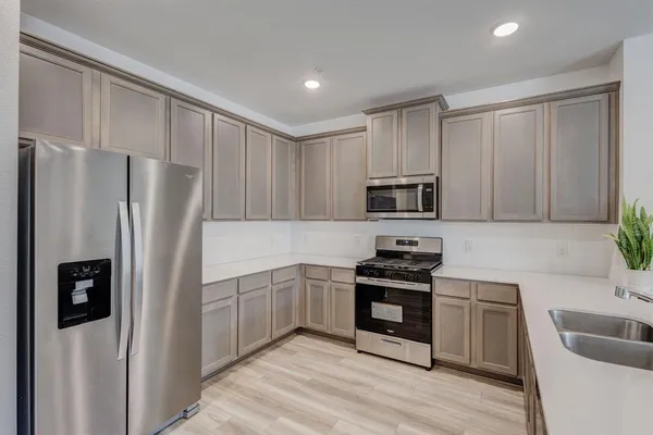 $2,100 | 3720 Star Mesa Street, Unit 13, Crandall, TX 75114