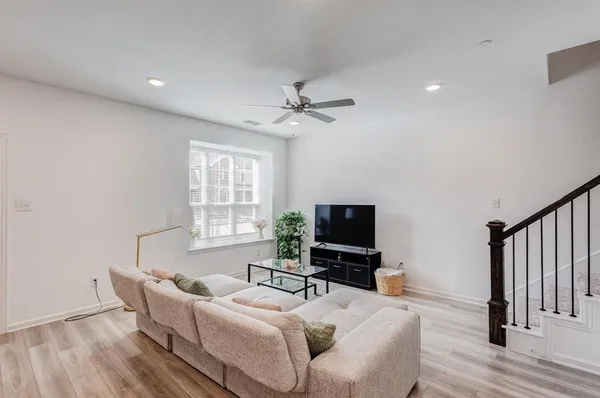 $2,100 | 3720 Star Mesa Street, Unit 13, Crandall, TX 75114