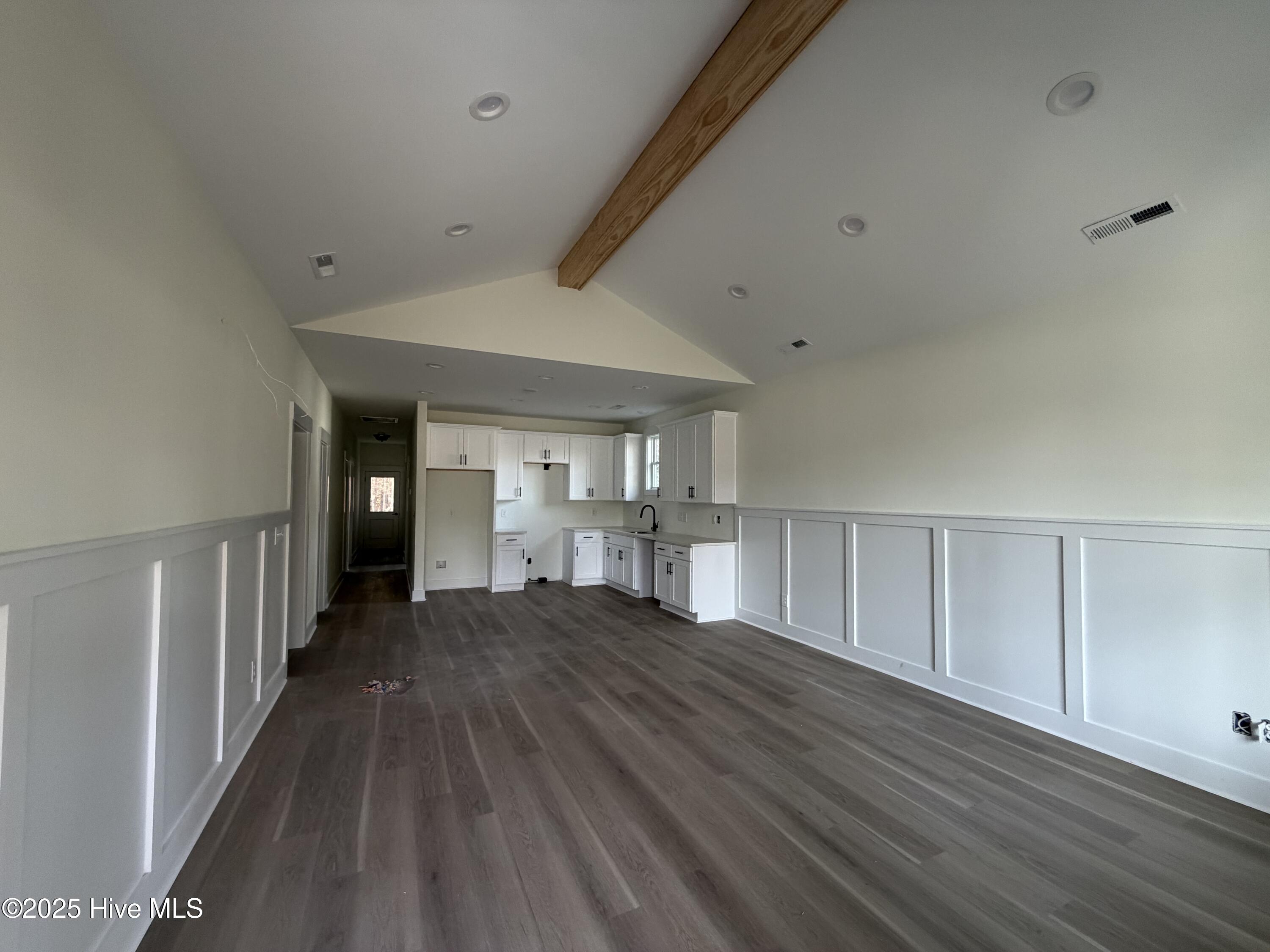 1152 Watts Landing Road Hampstead, NC 28443 - Photo 6 of 17 Living area