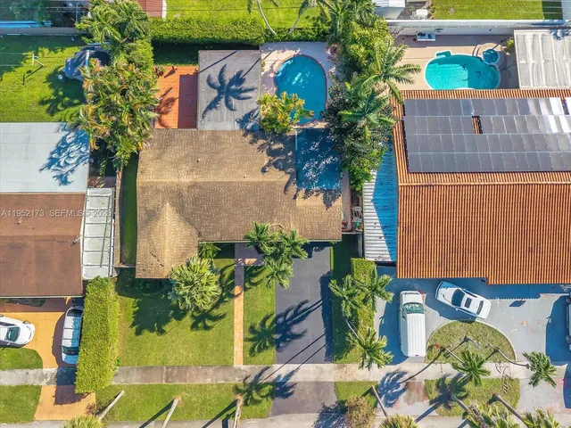 $735,000 | 1300 West 77th Street, Hialeah, FL 33014