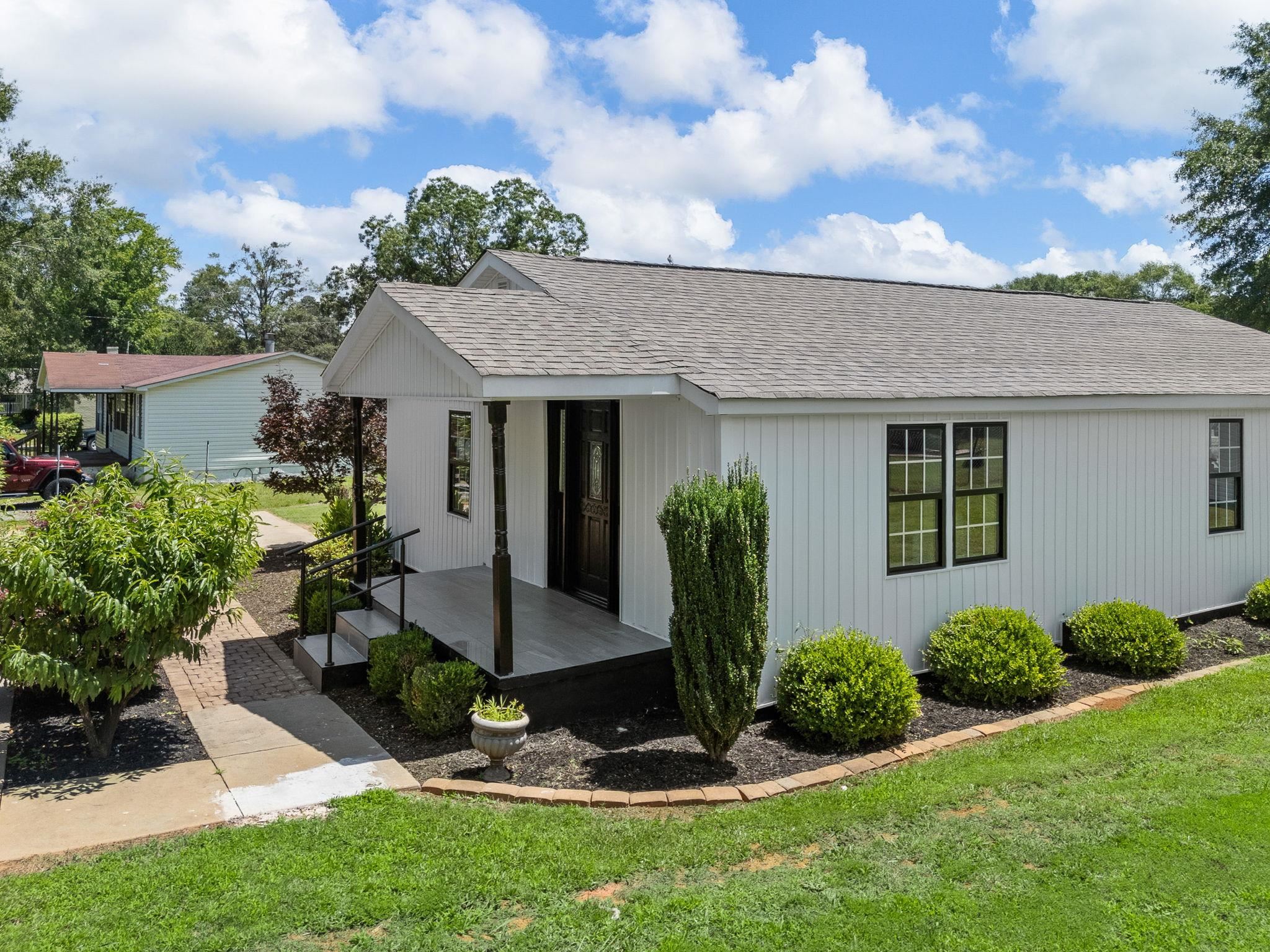 116 Dodd Street Wellford, SC 29385 - Photo 2 of 37 Gallery Image 2