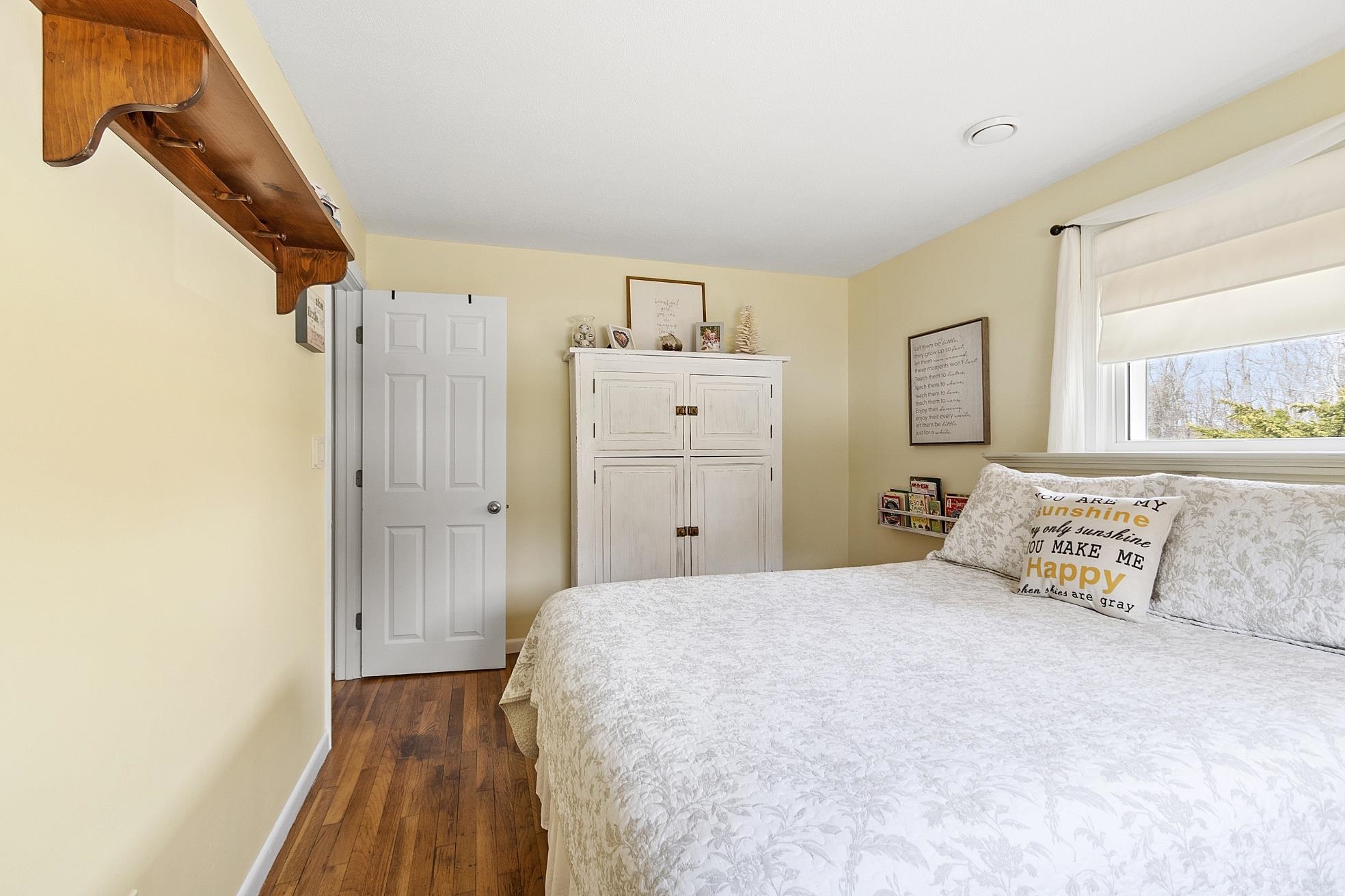 9 Robin Road Derry, NH 03038 - Photo 15 of 35