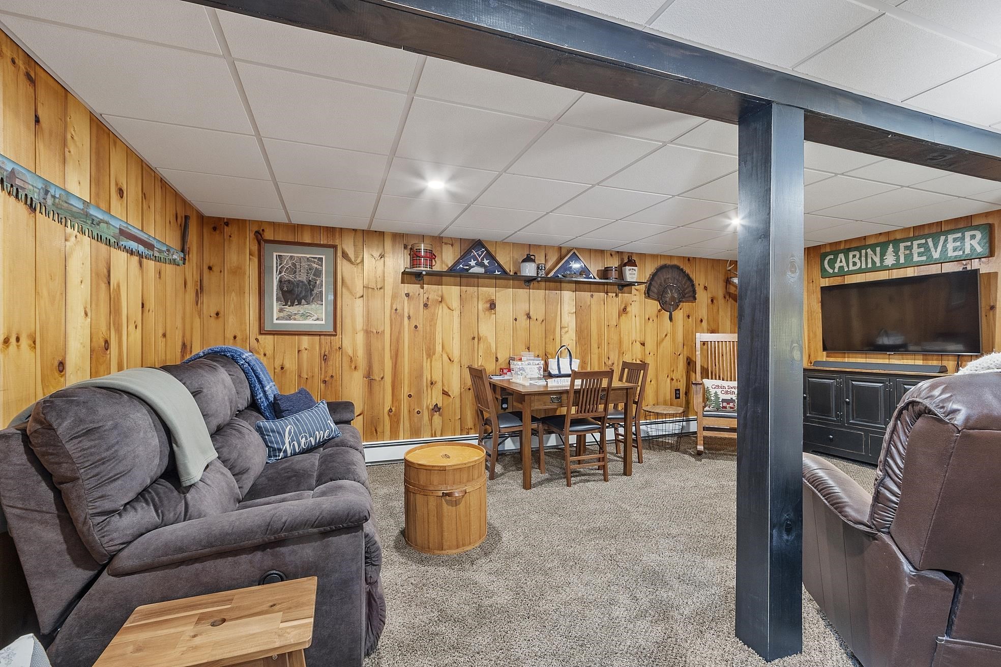 9 Robin Road Derry, NH 03038 - Photo 22 of 35