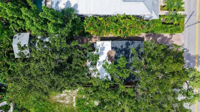 $839,000 | 1702 Hillview Street, Sarasota, FL 34239