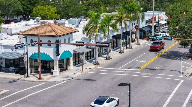 $839,000 | 1702 Hillview Street, Sarasota, FL 34239