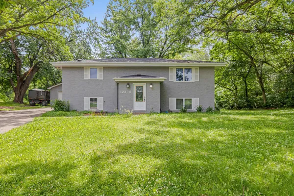 $425,000 | 12238 South Robert Trail, Rosemount, MN 55068