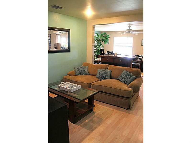 5401 Buchanan Road Delray Beach, FL 33484 - Photo 2 of 22 Living Room.