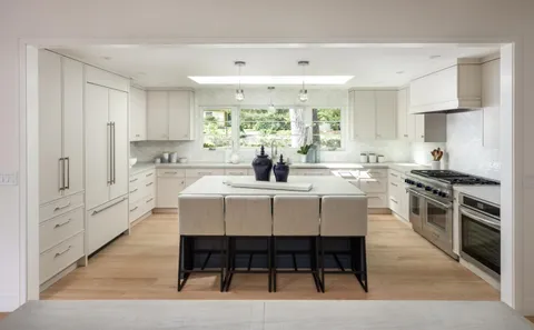 $5,495,000 | 526 Pinecrest Drive, Los Altos, CA 94024